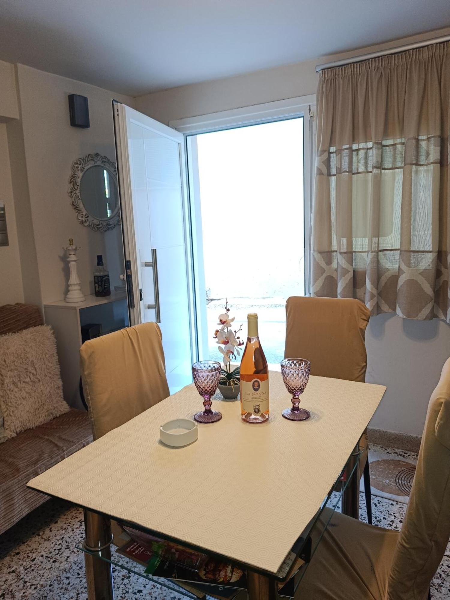 Marina'S Seacret Apartment Corinth 外观 照片